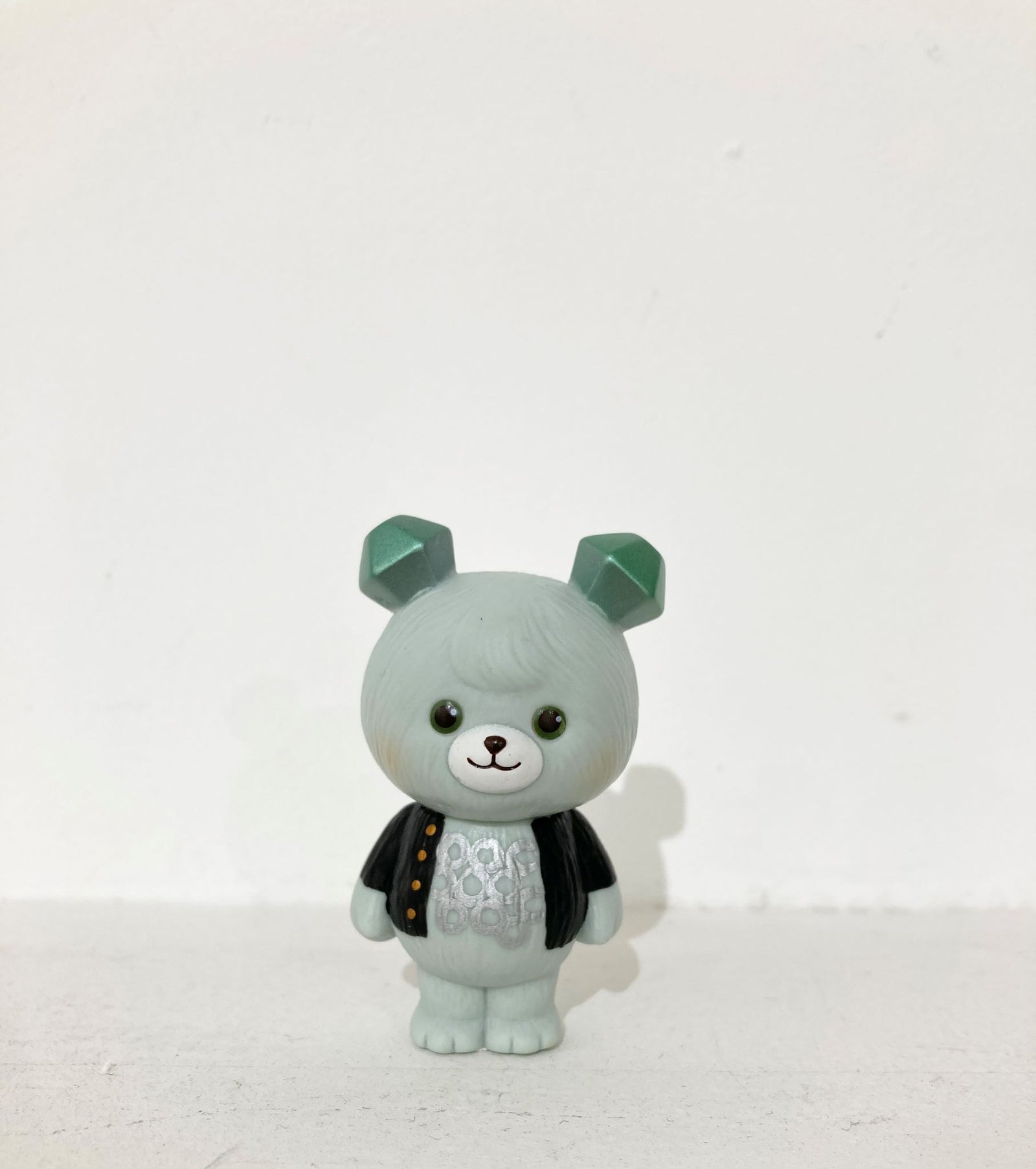 MAMES JEWEL BEAR custom ソフビ くまのアイス ヨシモトマメズ】ソフビ：くまのアイス 吉本興業コラボ 「鎖