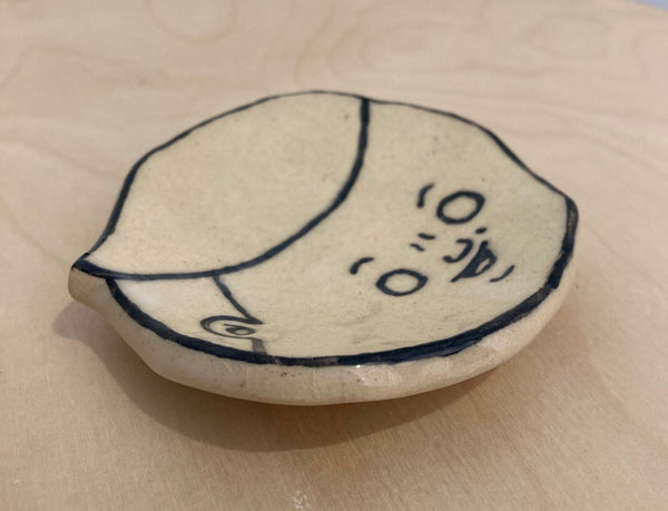 【ヨシモトマメズ】豆図陶器原画 / 絵顔皿　かまいたち　山内健司