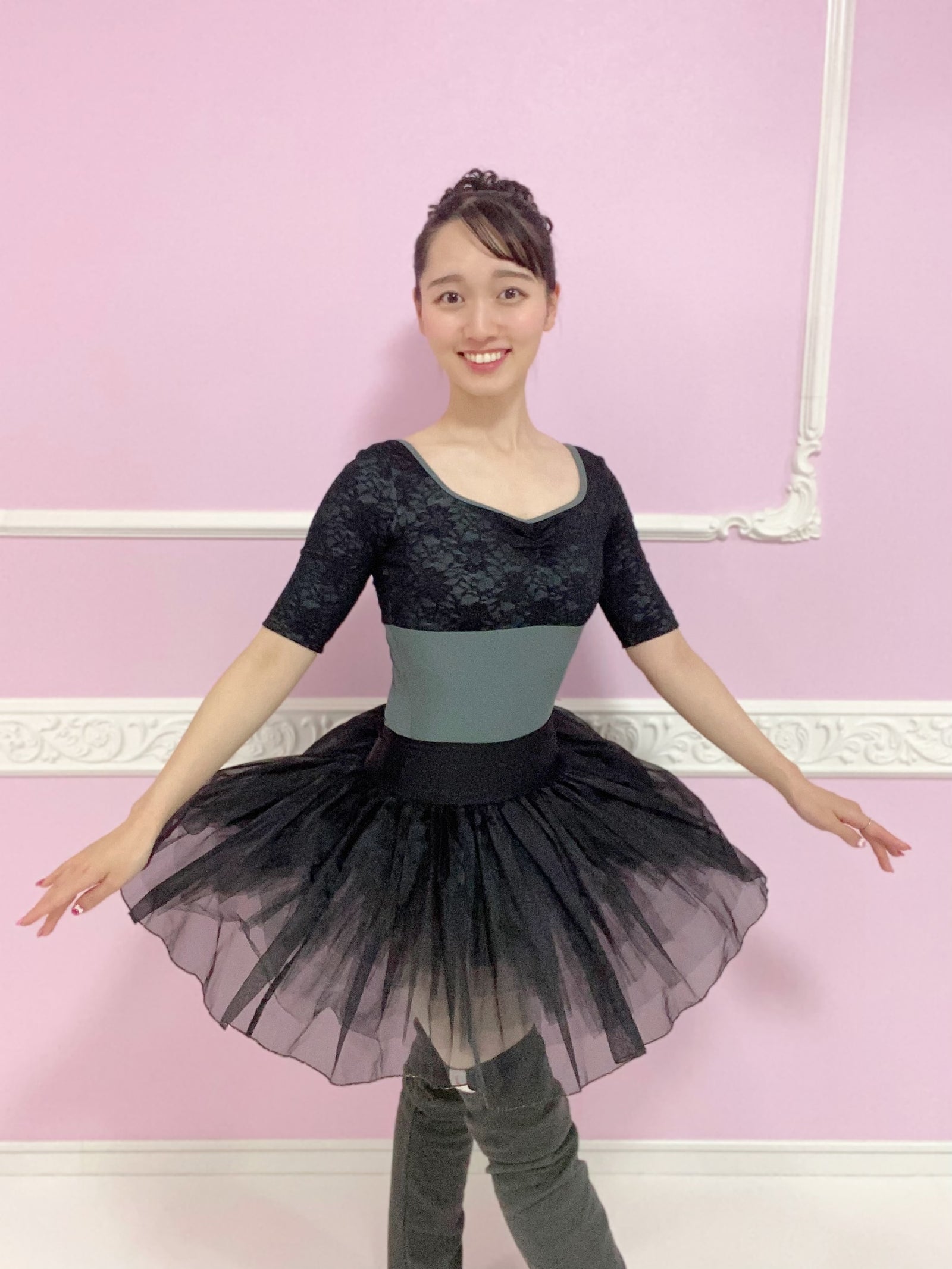 House of Tutu バレエレオタード ブラック/ピンク Kekke スリムフィットレオタード チャコールグレー – FANY Mall