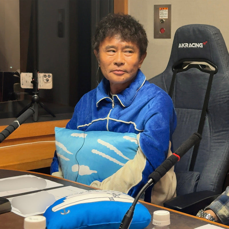 浜田雅功展】浜田先生描き下ろしふかふかもふもふ飛行雲クッション
