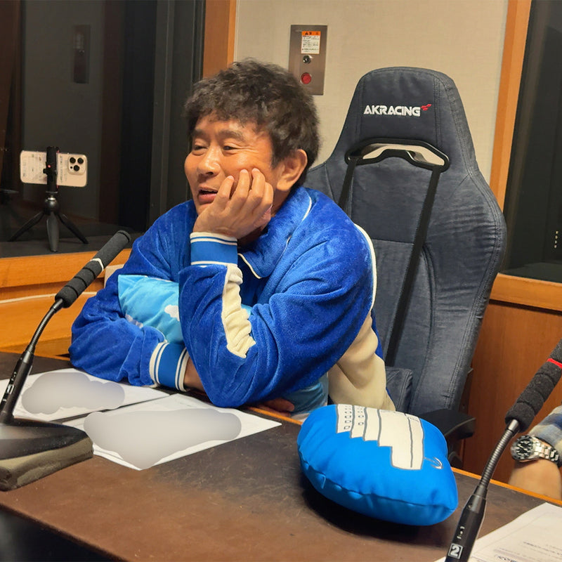 浜田雅功展】浜田先生描き下ろしふかふかもふもふ飛行雲クッション